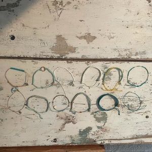 12 Pura Vida bracelets